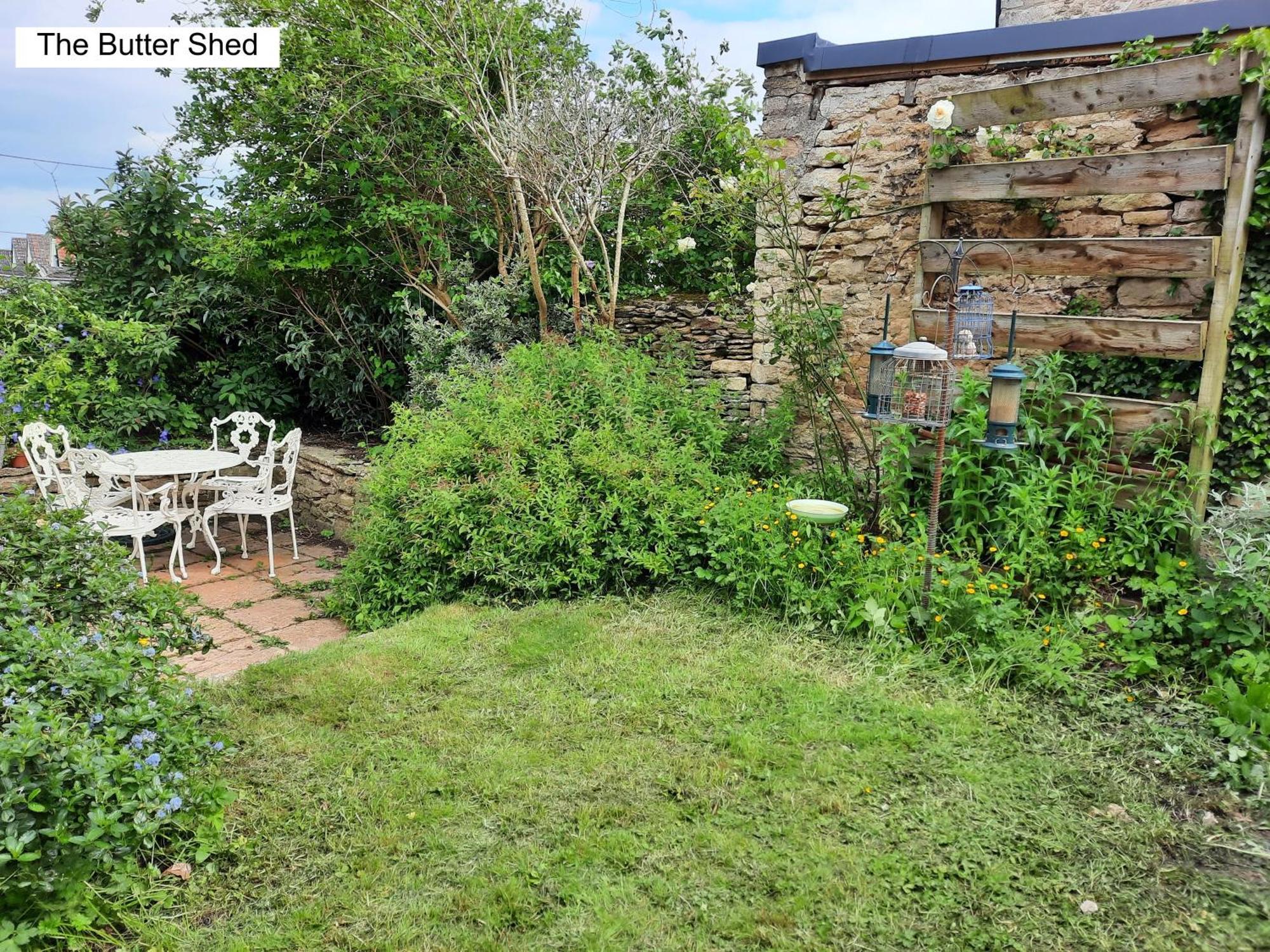 Cotswold Cottage Bed & Breakfast Luckington Exterior foto